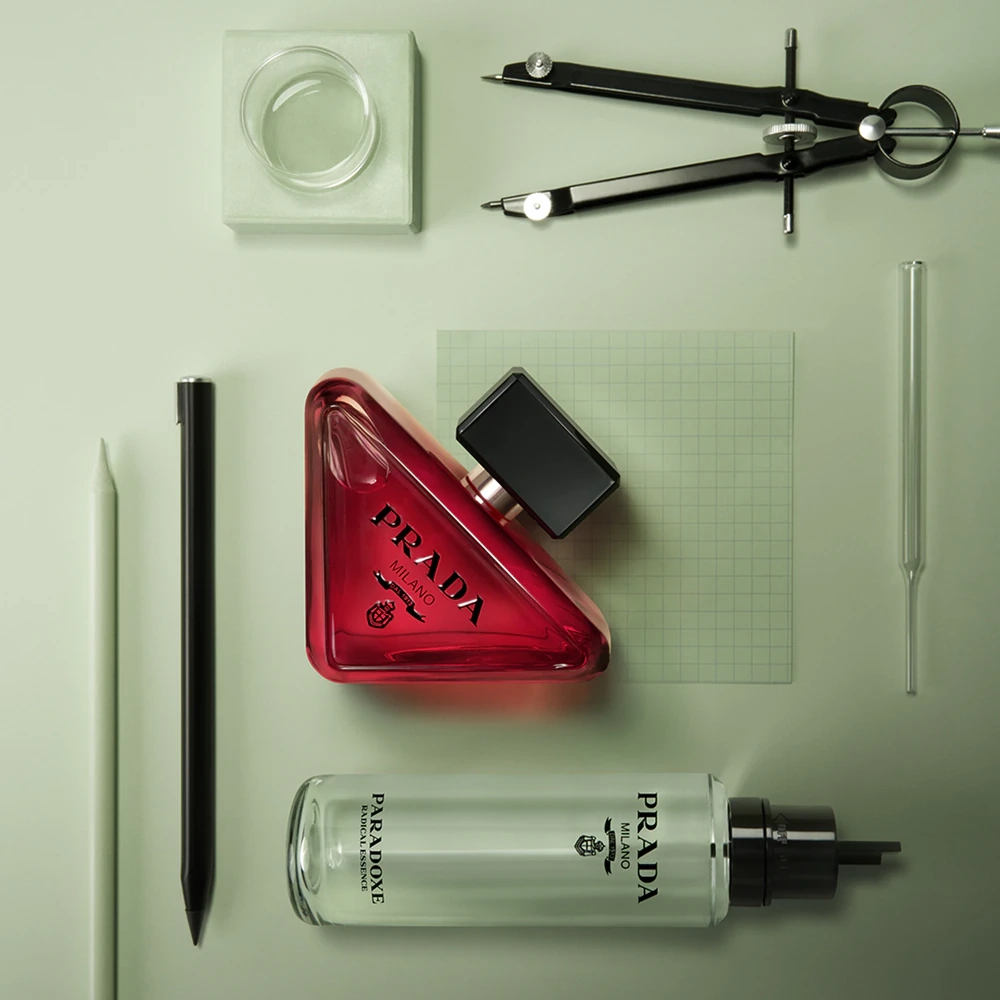 Prada | Paradoxe Radical Essence - obrazek 7